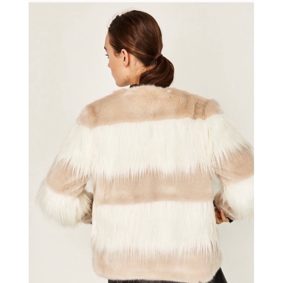SOLD! ZARA Womens Faux Fur Coat - Picture 2 of 14
